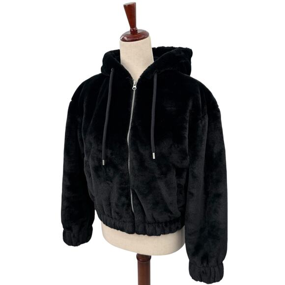 NEW Planet Heart Black Faux Fur Full Zip Jacket Size Large Hoodie Coat Soft Cozy - Picture 2 of 7